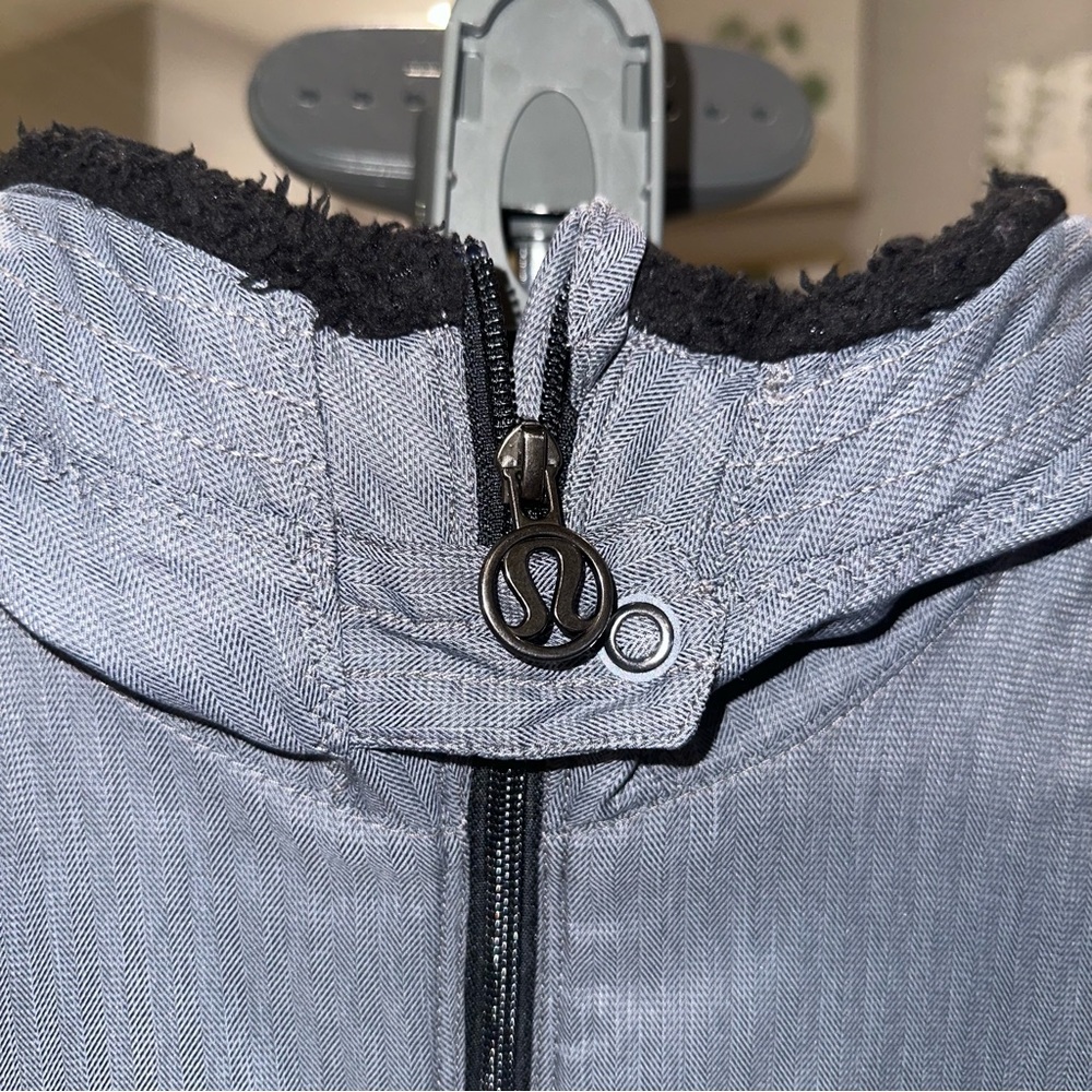Lululemon Apres Run Anorak Grey - Picture 4 of 6